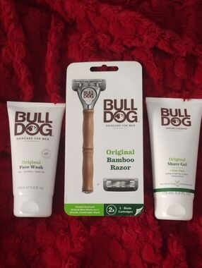 BULLDOG Original Bamboo Razor + Face Wash & Shave Gel Set